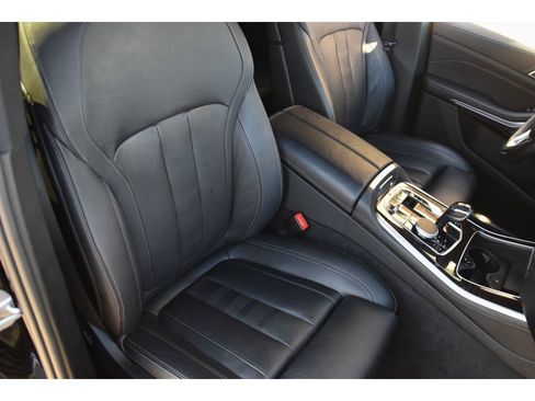 Used 2021 BMW X5 xDrive40i w/ Premium Package image 30