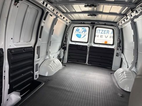 New 2025 Chevrolet Express 2500 w/ Driver Convenience Package image 23