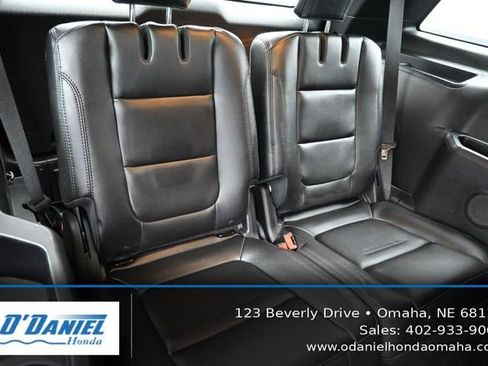 Used 2016 Ford Explorer XLT w/ Equipment Group 202A AWD/4WD image 42