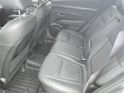 Used 2022 Hyundai Tucson Limited image 14