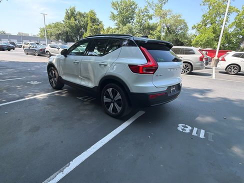 Used 2023 Volvo XC40 Recharge Plus w/ Protection Package Premier AWD/4WD image 10