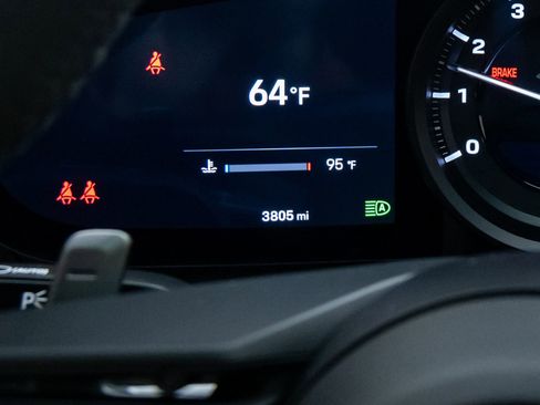 Certified 2024 Porsche 911 Carrera 4 GTS image 21