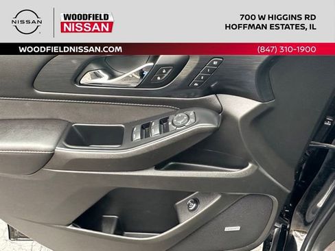 Used 2021 Chevrolet Traverse High Country w/ LPO, Floor Liner Package AWD/4WD image 22