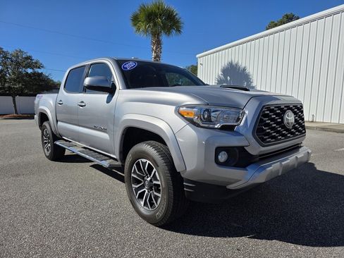 Used 2020 Toyota Tacoma TRD Sport image 31