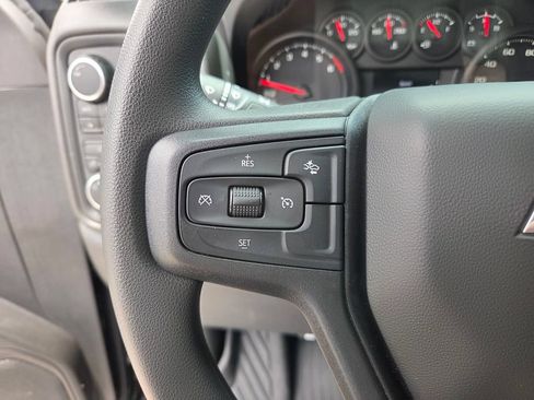 Used 2025 Chevrolet Silverado 1500 Custom Trail Boss AWD/4WD image 27