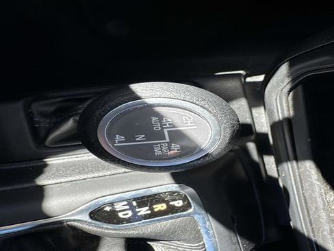 Used 2024 Jeep Wrangler Unlimited w/ Convenience Group image 18