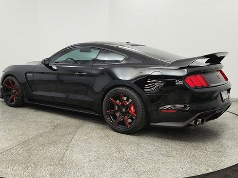 Used 2017 Ford Mustang Shelby GT350R w/ GT350R Equipment Group 920A RWD image 3