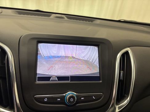 Used 2024 Chevrolet Equinox LT FWD image 16