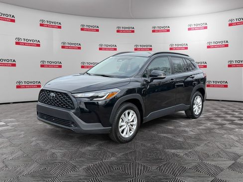 Certified 2024 Toyota Corolla Cross LE image 7