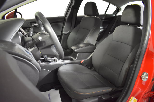 Used 2018 Chevrolet Cruze LS FWD image 6