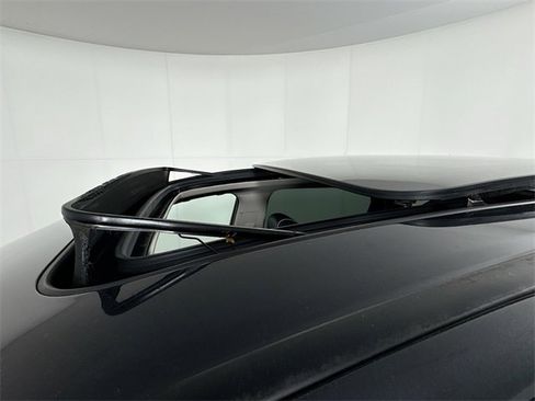 Used 2019 Acura RDX AWD w/ Advance Package image 12