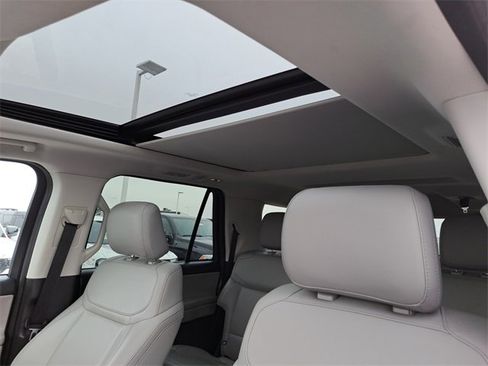 Certified 2025 Ford Expedition Max Active image 31