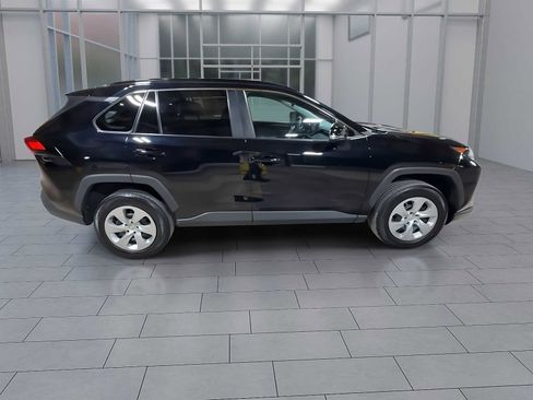Certified 2021 Toyota RAV4 LE image 9