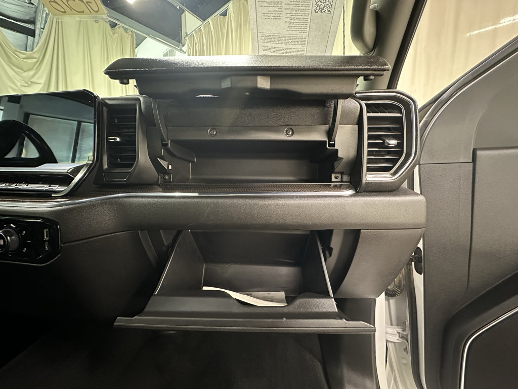 Used 2024 Chevrolet Silverado 2500 LT AWD/4WD image 18