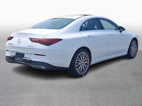 Used 2025 Mercedes-Benz CLA 250 4MATIC image 4