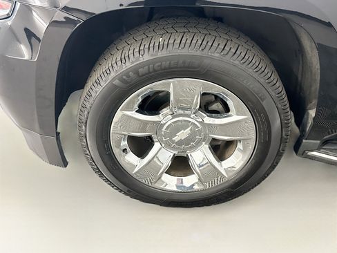 Used 2016 Chevrolet Suburban LTZ AWD/4WD image 11
