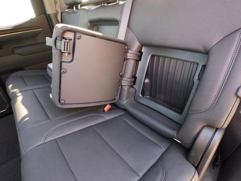 Used 2025 GMC Sierra 1500 SLT w/ SLT Premium Plus Package image 32