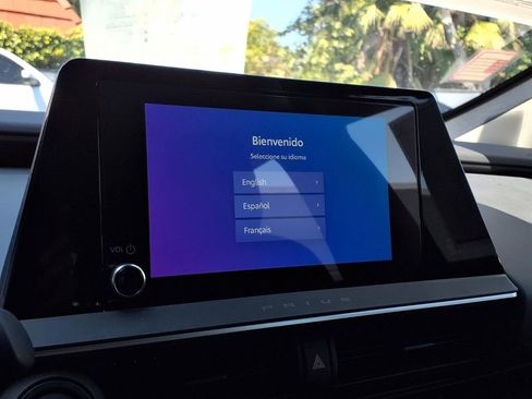 Certified 2026 Toyota Prius Plug-In Hybrid image 8