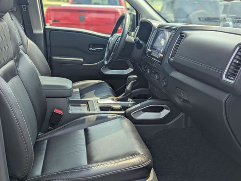 Used 2024 Nissan Frontier SL w/ Technology Package AWD/4WD image 28