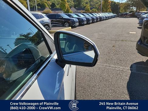 Certified 2023 Volkswagen Taos SE image 25