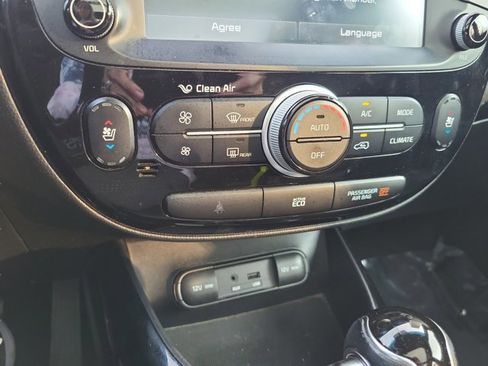 Used 2014 Kia Soul + w/ Primo Package image 30