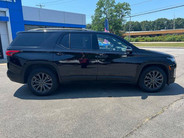 Used 2023 Chevrolet Traverse RS w/ LPO, Floor Liner Package AWD/4WD image 4