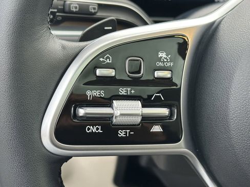 Used 2022 Mercedes-Benz GLS 450 4MATIC image 29