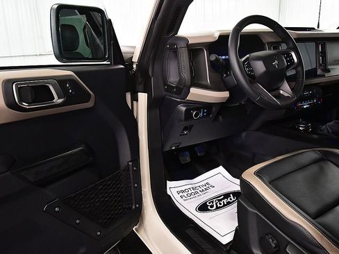 Used 2025 Ford Bronco Big Bend AWD/4WD image 17