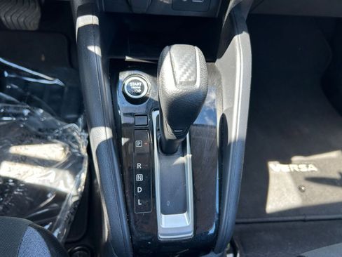 Used 2025 Nissan Versa SV FWD image 36