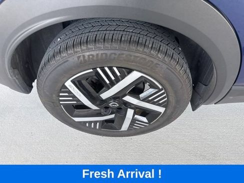 Used 2025 Nissan Kicks SV FWD image 20