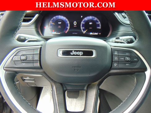 Certified 2024 Jeep Grand Cherokee L Limited AWD/4WD image 20