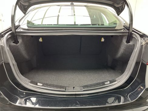 Used 2017 Ford Fusion SE w/ Equipment Group 201A FWD image 29