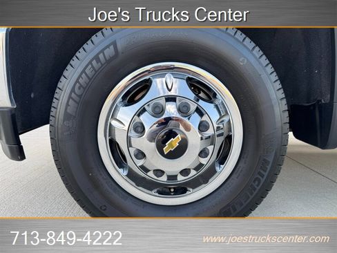 Used 2021 Chevrolet Silverado 3500 LTZ w/ LTZ Convenience Package image 55