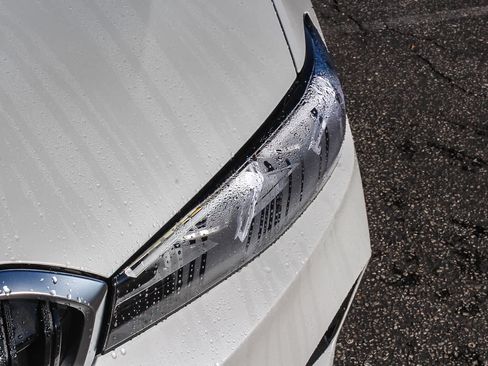 New 2026 BMW 330i Sedan w/ Convenience Package image 10