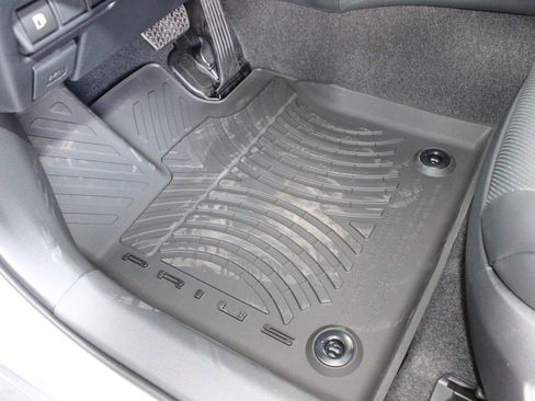 New 2026 Toyota Prius Plug-In Hybrid FWD image 23