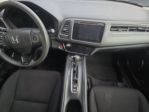 Used 2018 Honda HR-V EX image 15
