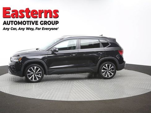Used 2024 Volkswagen Taos SE FWD image 56