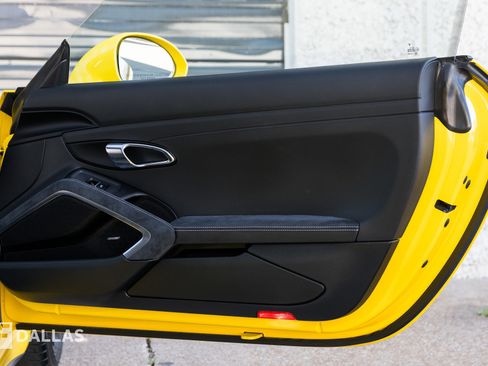 Used 2018 Porsche 911 GT3 w/ Sport Chrono Package image 34