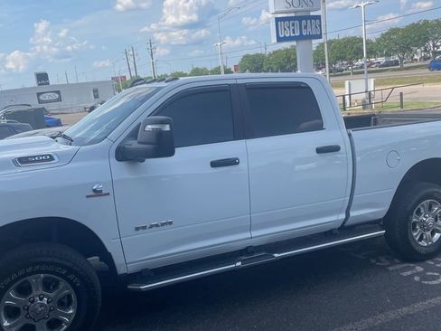 Used 2024 RAM 2500 Big Horn w/ Safety Group AWD/4WD image 2