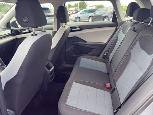 Used 2025 Volkswagen Taos S FWD image 10