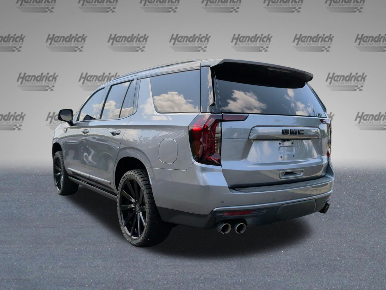Used 2022 GMC Yukon Denali RWD image 9