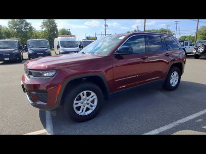 Used 2023 Jeep Grand Cherokee Laredo w/ Luxury Tech Group I