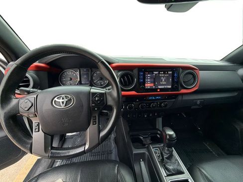 Used 2019 Toyota Tacoma TRD Off-Road image 22