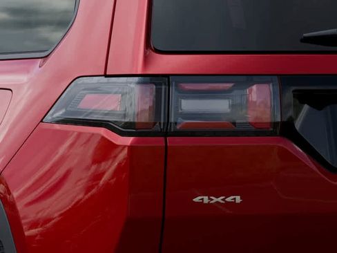 New 2026 Jeep Cherokee Overland w/ Trailer Tow Group AWD/4WD image 9