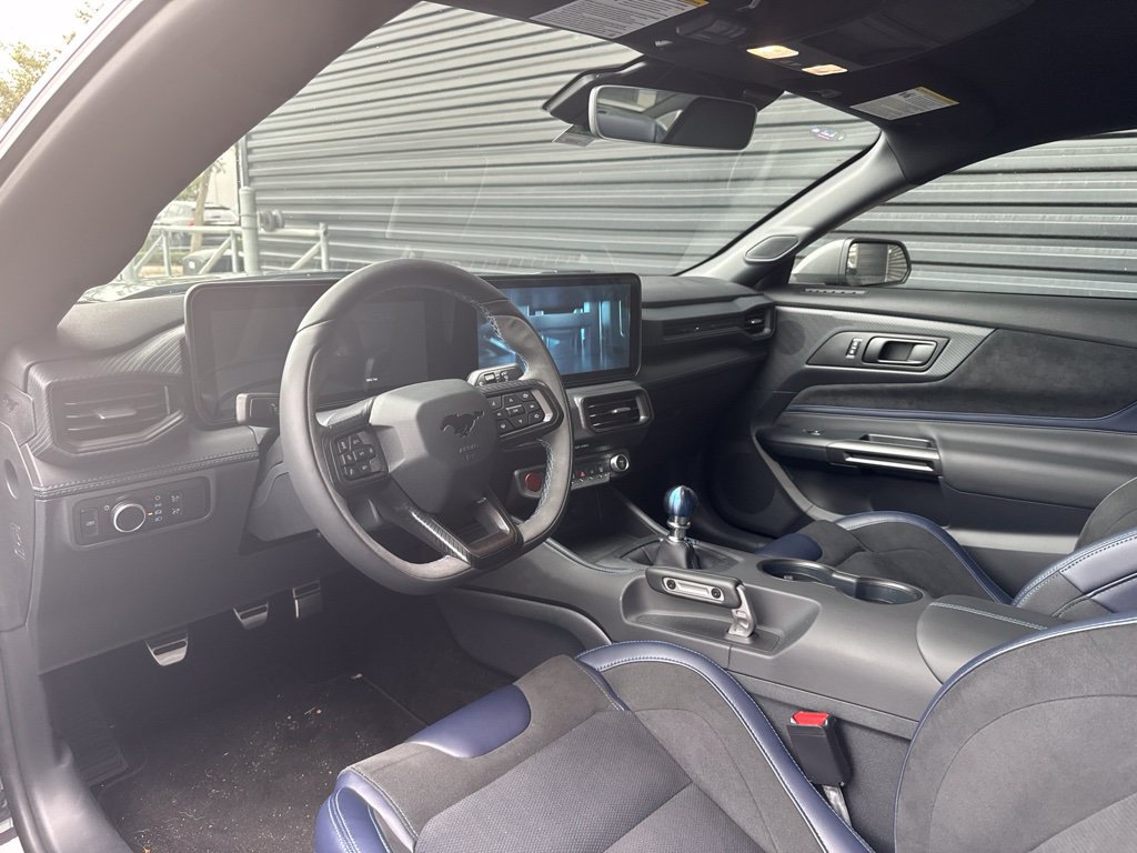 Used 2026 Ford Mustang Dark Horse RWD image 7