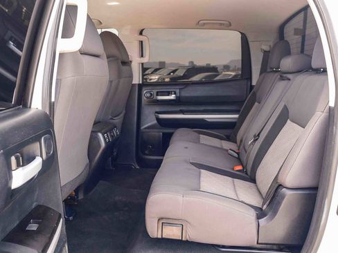 Used 2017 Toyota Tundra SR5 RWD image 18