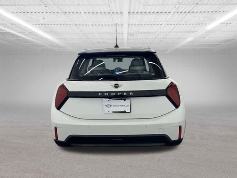 Certified 2025 MINI Cooper 2-Door Hardtop image 4