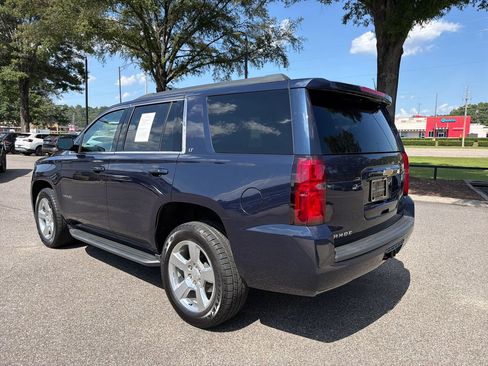 Used 2020 Chevrolet Tahoe LT w/ Luxury Package RWD image 9