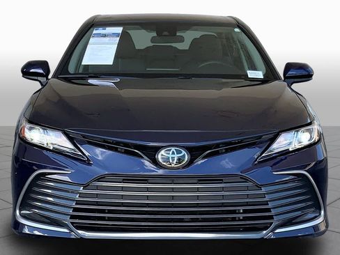 Used 2022 Toyota Camry LE FWD image 4