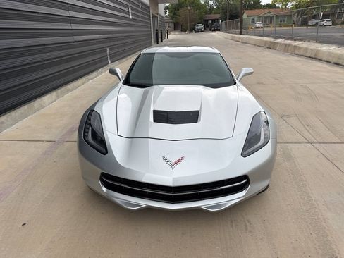 Used 2017 Chevrolet Corvette Stingray Coupe w/ 1LT RWD image 4